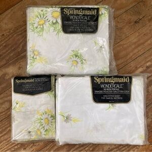 1970's Vintage Springmaid Wondercale Yellow Daisies King Sheet Set!